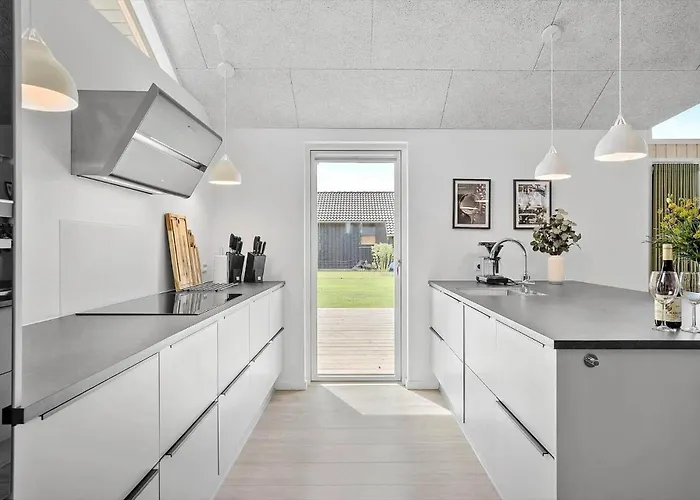 30484-odder-strandvaenget-60 בית נופש *